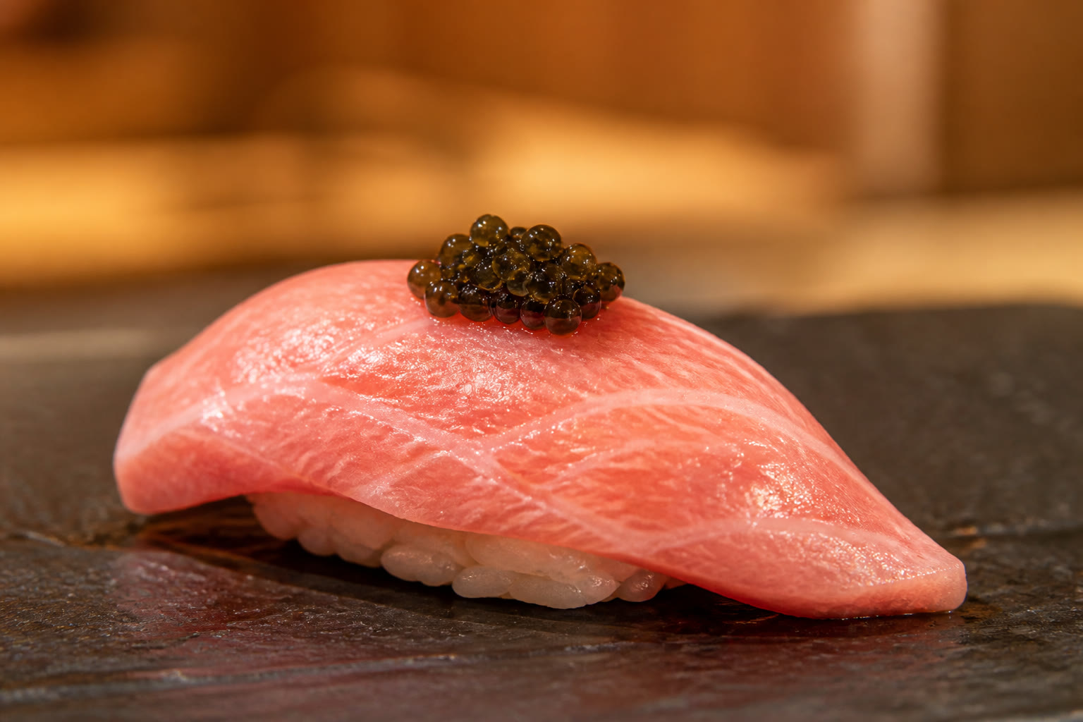 Otoro nigiri, side light